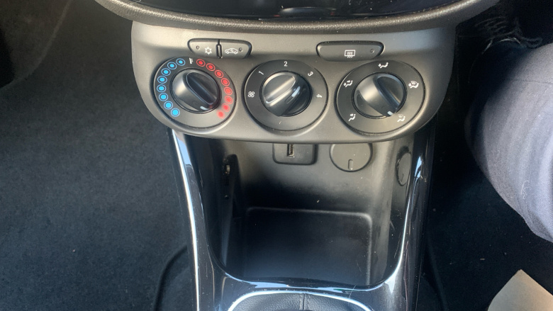 Vauxhall Adam 1.2i Energised 3dr Petrol Hatchback